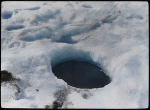 Image of Seal hole in the spring